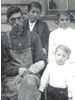 1908
<br/>James & Sarah Morton and family